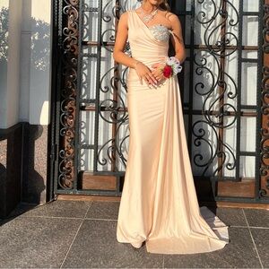 Dress worn once. Dry cleaned after
